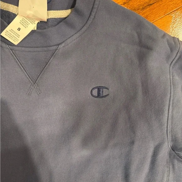 Champion Light Blue Crewneck Women's Fleece Pullover Sweatshirt Small - Picture 3 of 7